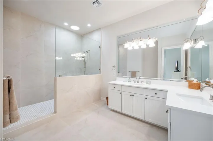 95  Anchor  CT, Marco Island, FL 34145