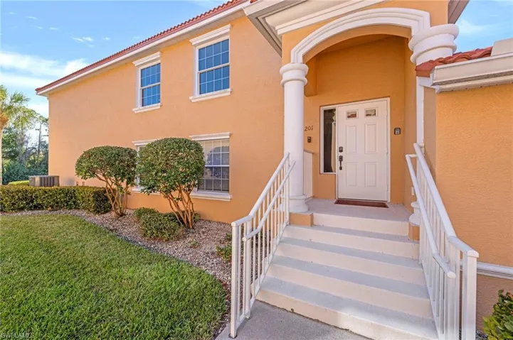 14080 Eagle Ridge Lakes Dr 201, Fort Myers, Florida 33912