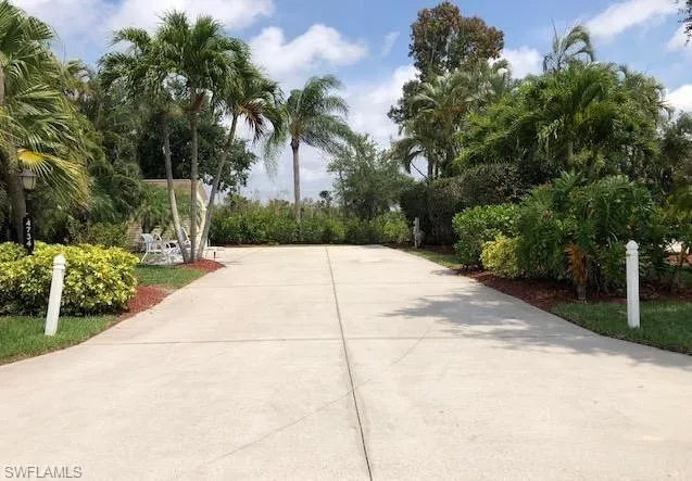 4734  Southern Breeze  DR, Naples, FL 34114