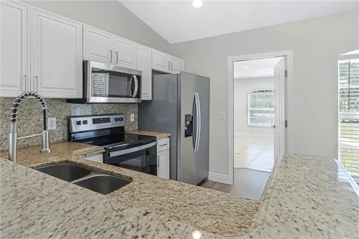 2921 2nd Ave Se, Naples, Florida 34117