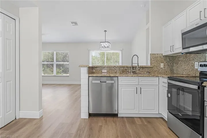 2921 2nd Ave Se, Naples, Florida 34117