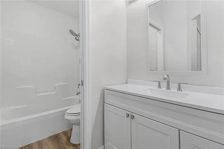 2921 2nd Ave Se, Naples, Florida 34117