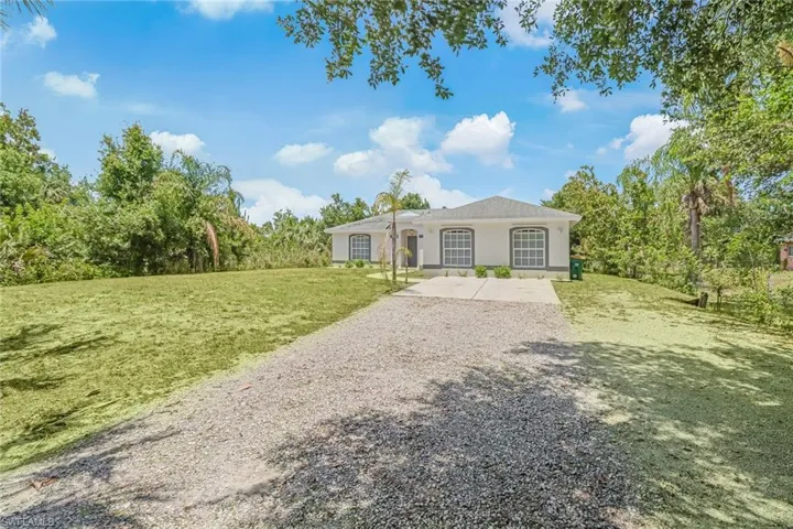 2921 2nd Ave Se, Naples, Florida 34117