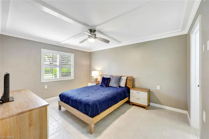 Primary en-suite
