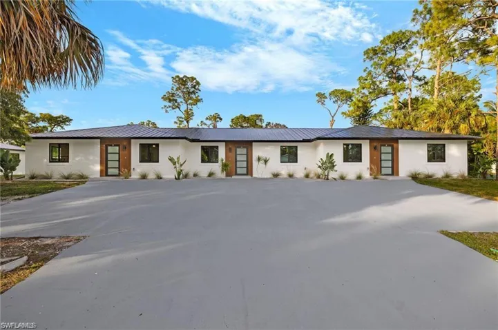 3619  Poplar  WAY, Naples, FL 34112
