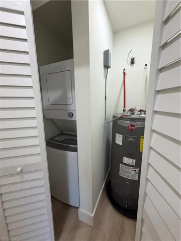 3619  Poplar  WAY, Naples, FL 34112