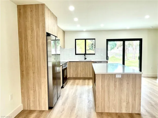 3619  Poplar  WAY, Naples, FL 34112