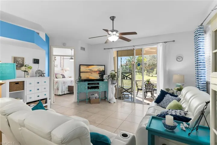 350  Newport  DR, Naples, FL 34114