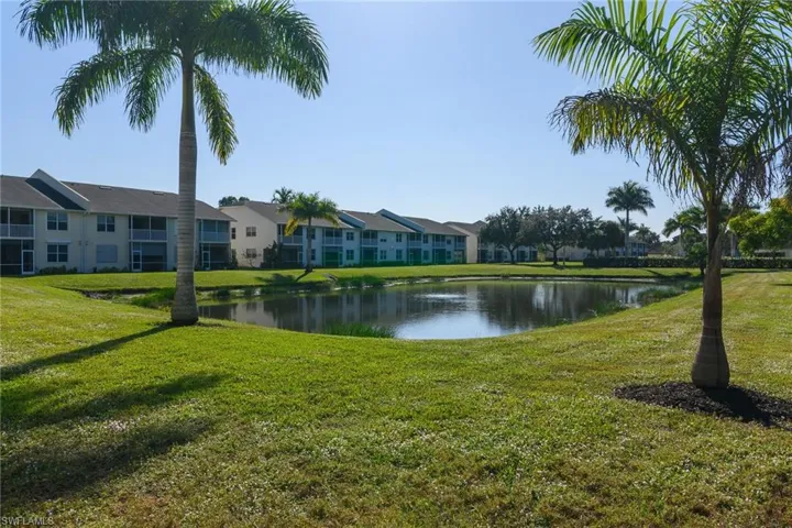 350  Newport  DR, Naples, FL 34114