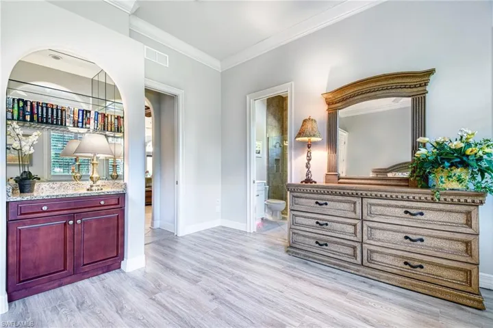 3002 Crayton Rd, Naples, Florida 34103