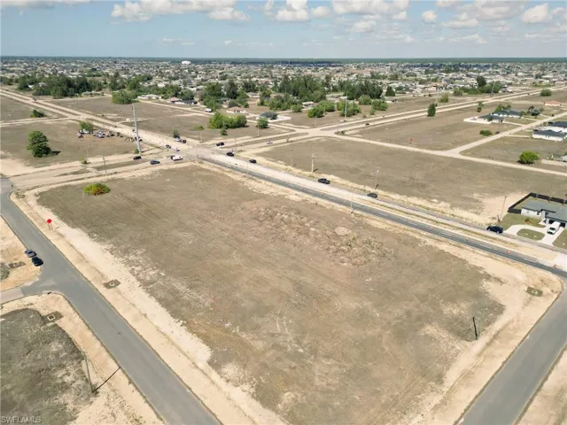 Aerial view of property and surrounding area