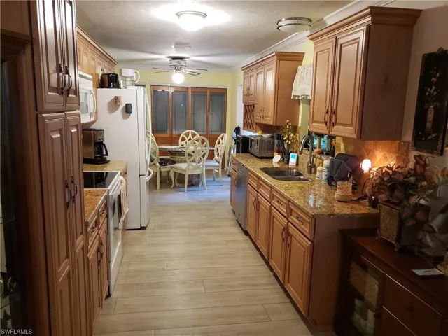3720  25th SW AVE, Naples, FL 34117
