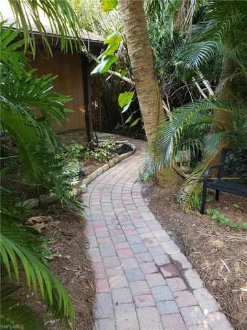 3720  25th SW AVE, Naples, FL 34117