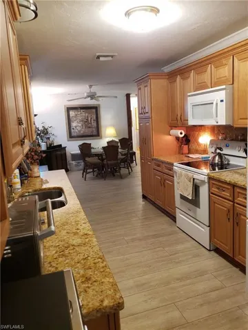 3720  25th SW AVE, Naples, FL 34117