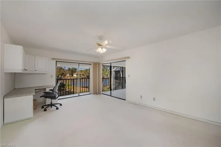 517  Lake Louise  CIR, Naples, FL 34110