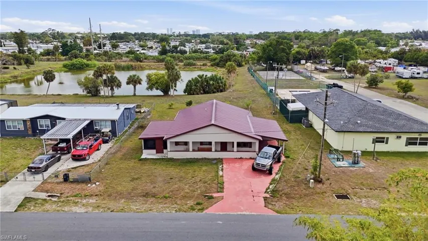 2405 Zoysia Ln, North Fort Myers, Florida 33917