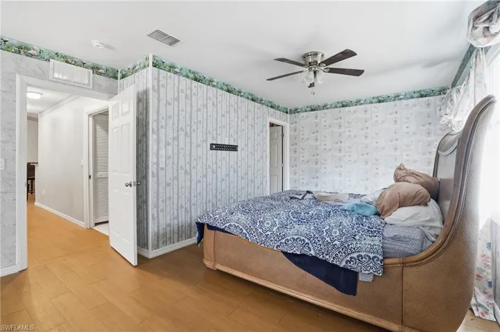 2405 Zoysia Ln, North Fort Myers, Florida 33917