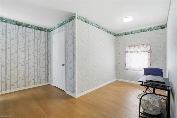 2405 Zoysia Ln, North Fort Myers, Florida 33917