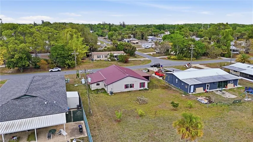 2405 Zoysia Ln, North Fort Myers, Florida 33917