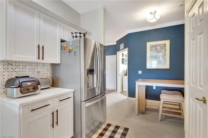 Updated Kitchen with Pantry and Breakfast area