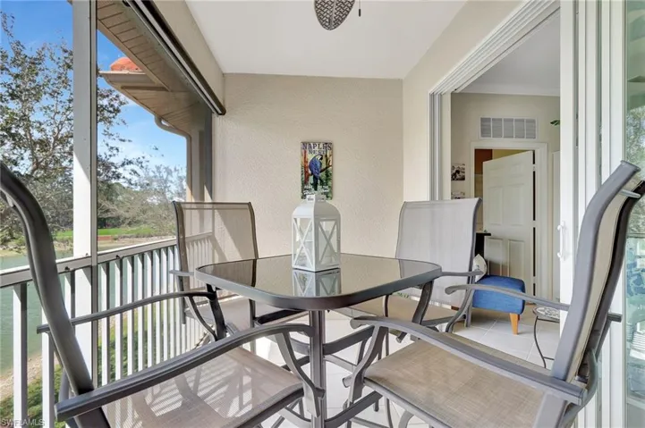 Screened lanai for your comfort with sun shades