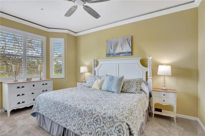 Ornamental molding, and light colored carpet