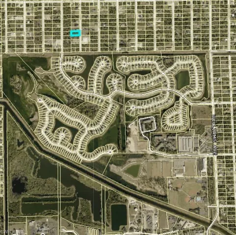 Higher lot near Lehigh Acres Park