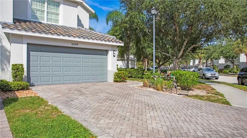 16149  Ravina  WAY, Naples, FL 34110