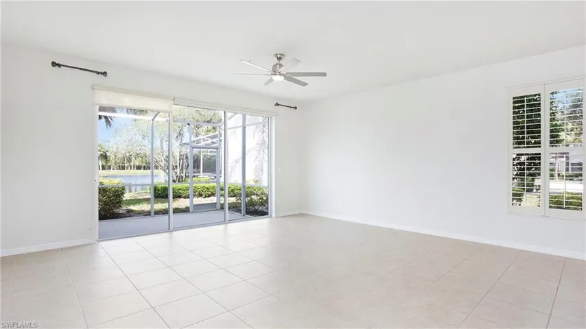 16149  Ravina  WAY, Naples, FL 34110