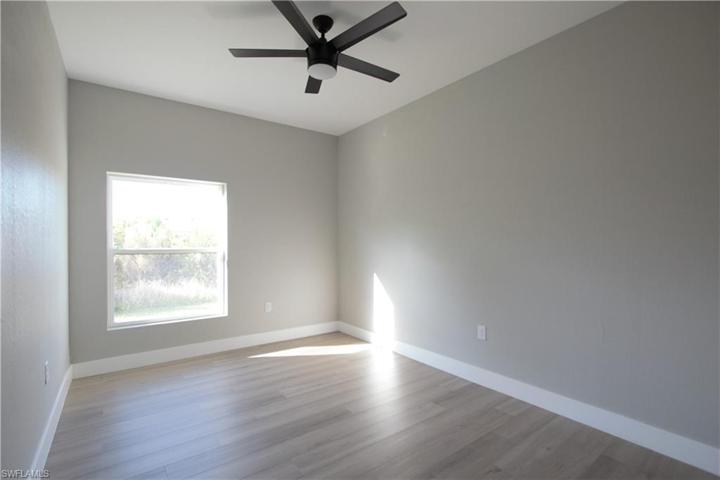 12512  Buffing  RD, PORT CHARLOTTE, FL 33981