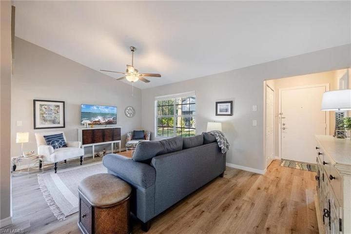10450  Lakeport  CT, Lehigh Acres, FL 33936