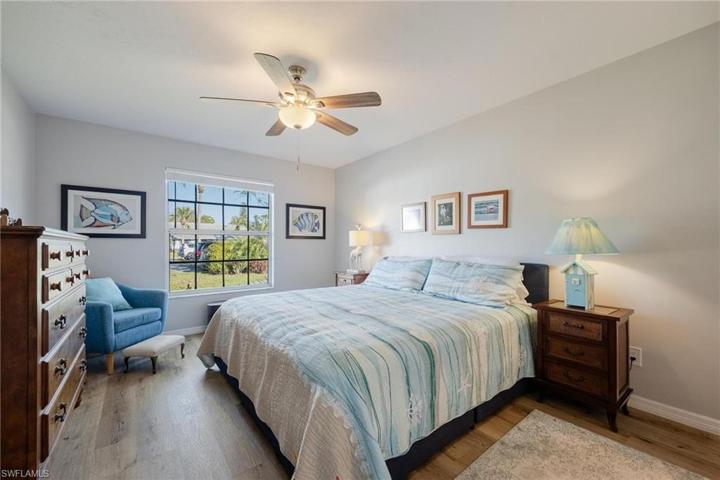 10450  Lakeport  CT, Lehigh Acres, FL 33936