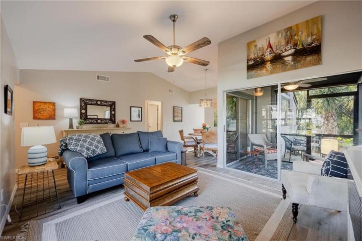 10450  Lakeport  CT, Lehigh Acres, FL 33936