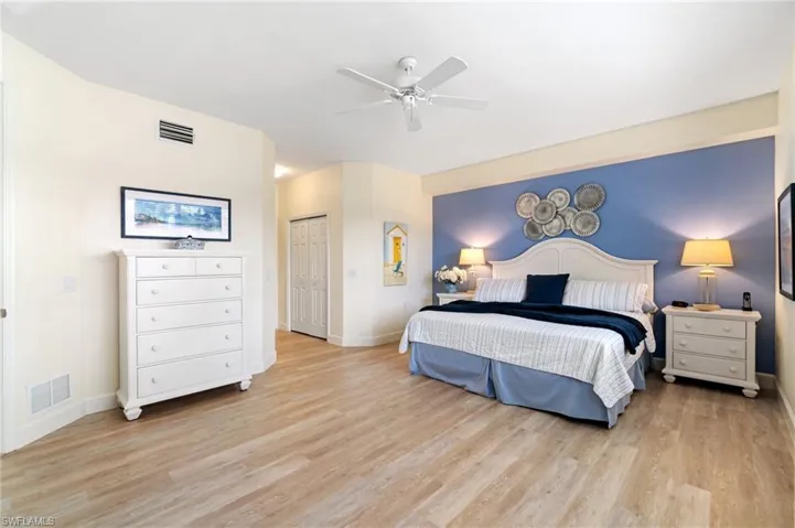 3892  Forest Glen  BLVD, Naples, FL 34114