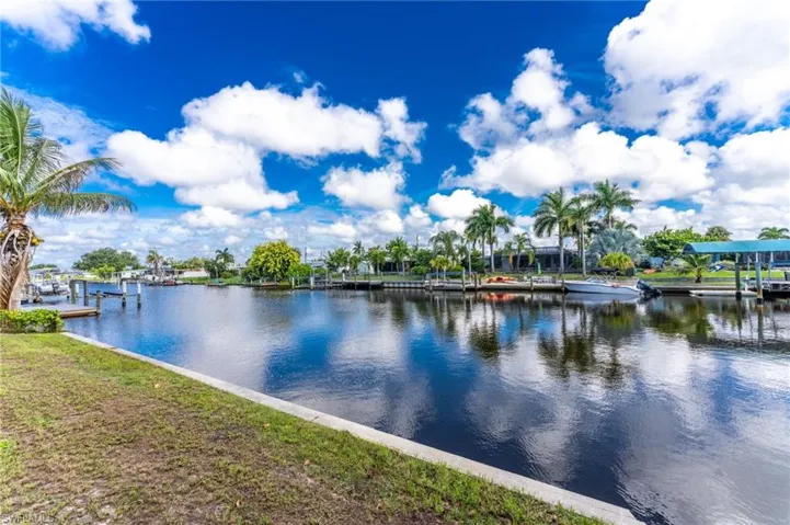 433 Notson Ter, Port Charlotte, Florida 33952