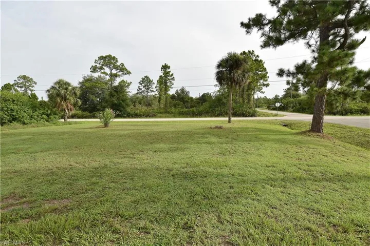 621  Lake  AVE, Lehigh Acres, FL 33972