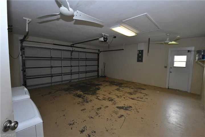 621  Lake  AVE, Lehigh Acres, FL 33972