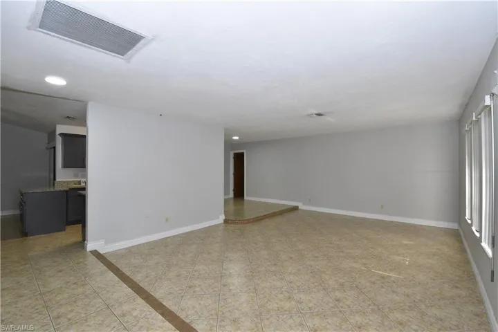 621  Lake  AVE, Lehigh Acres, FL 33972