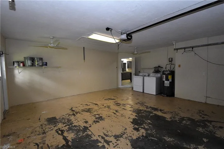 621  Lake  AVE, Lehigh Acres, FL 33972