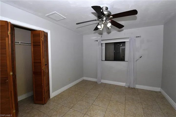 621  Lake  AVE, Lehigh Acres, FL 33972