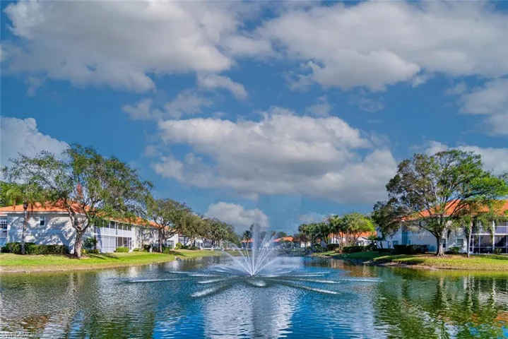 7552  Oleander Gate  DR, Naples, FL 34109