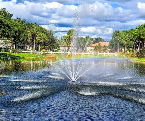 Ultimate Lake/Fountain Views