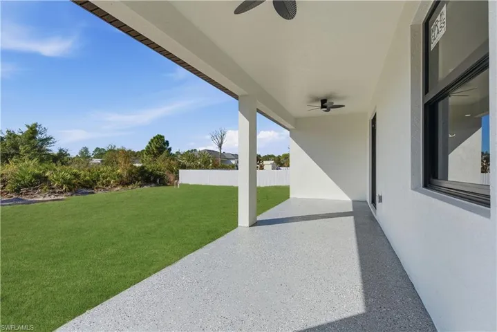 Large lanai