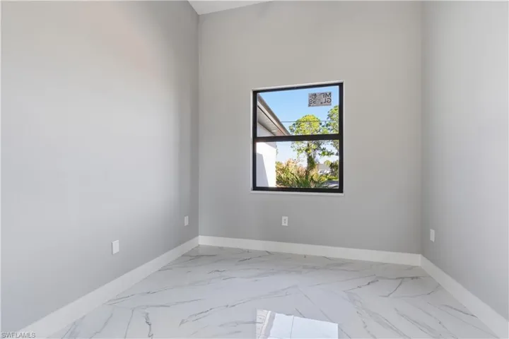 Flex room