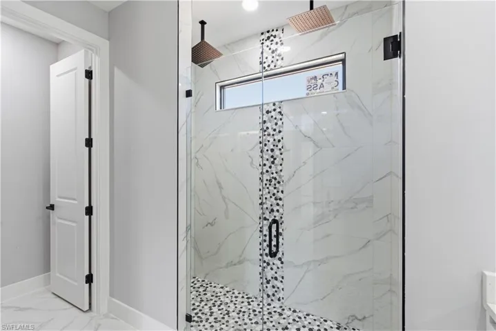 Glass shower doors