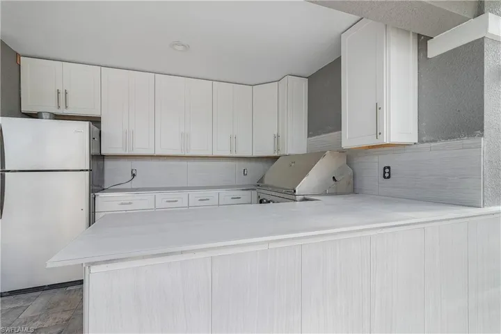 Outdoor Kitchen