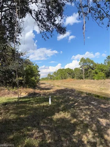 339 Western Ave S, Lehigh Acres, Florida 33974