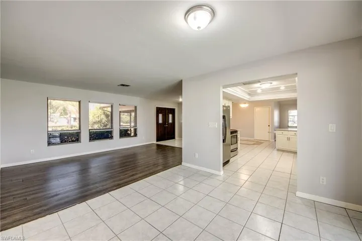3347 Se 22nd Ave, Cape Coral Fl 33904