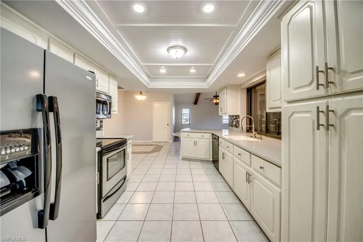 3347 Se 22nd Ave, Cape Coral Fl 33904