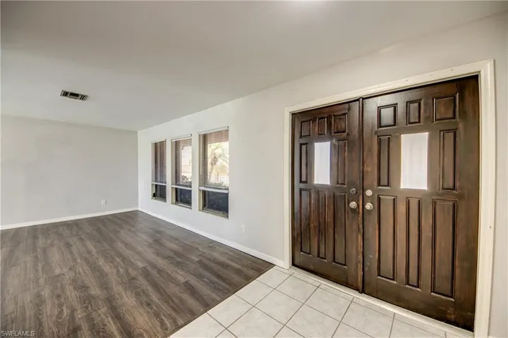 3347 Se 22nd Ave, Cape Coral Fl 33904